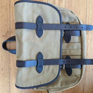 Filson Medium Rugged Twill Field Bag - Tan